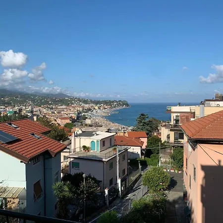 Apartment Girasole Albissola Marina